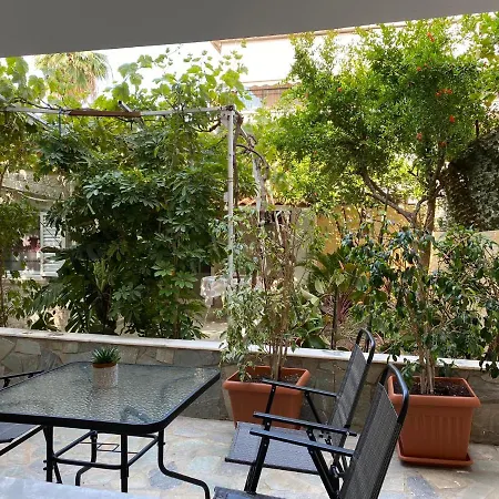 Garden View Διαμέρισμα *